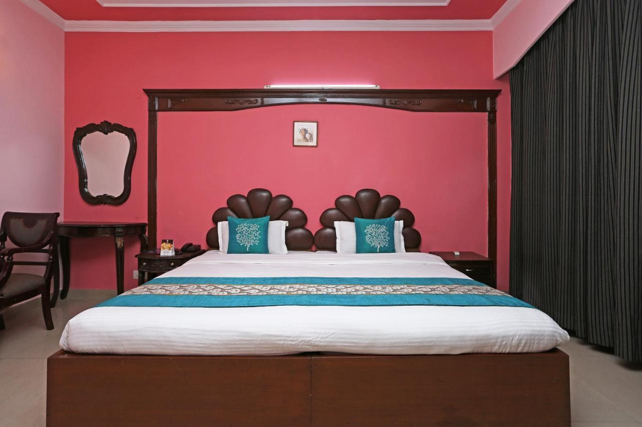 Oyo Near Mg Road Near Aravali Biodiversity Park Gurgaon Extérieur photo